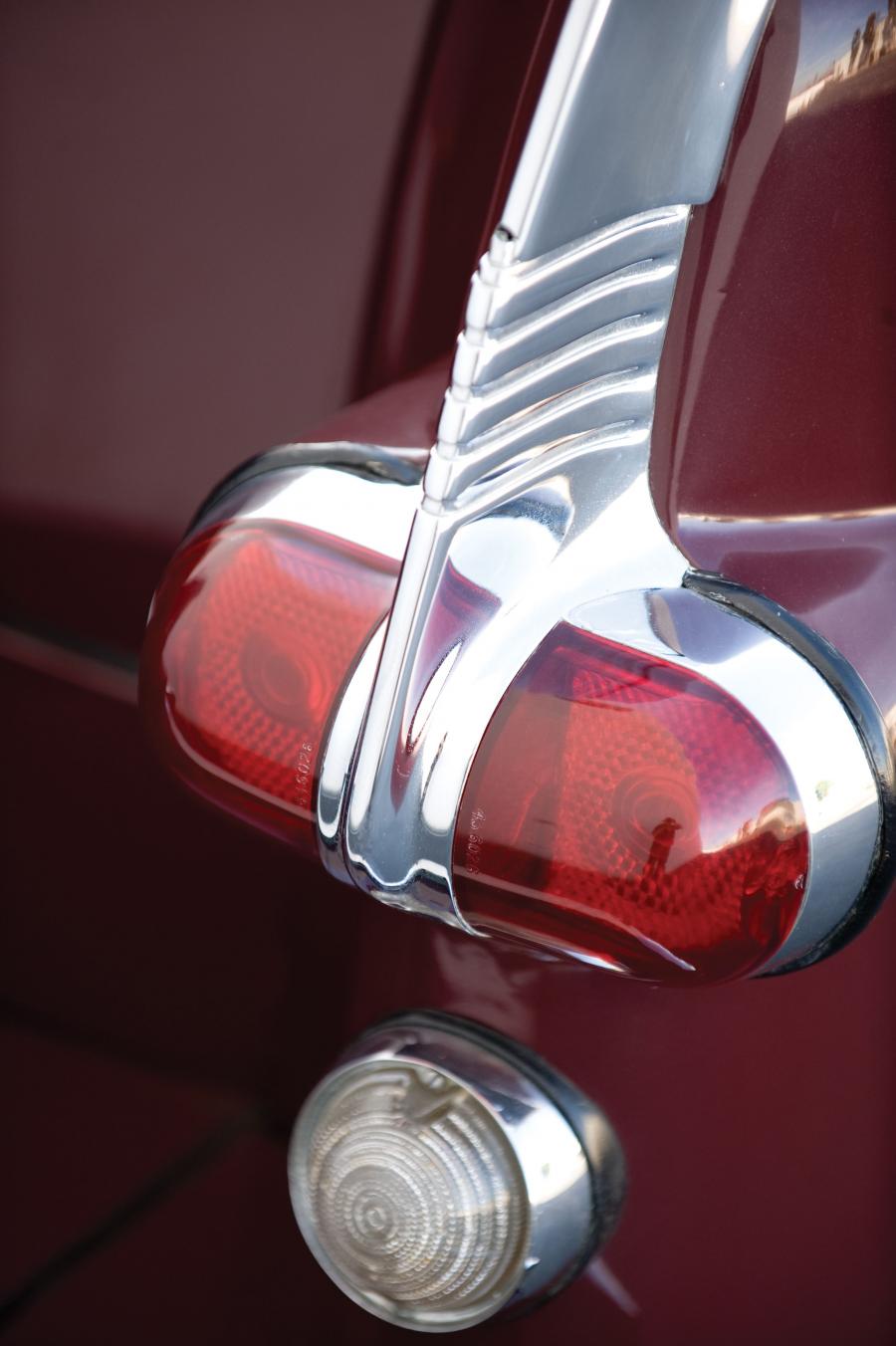  Packard Caribbean Convertible 1953 года  (фото 18 из 50)